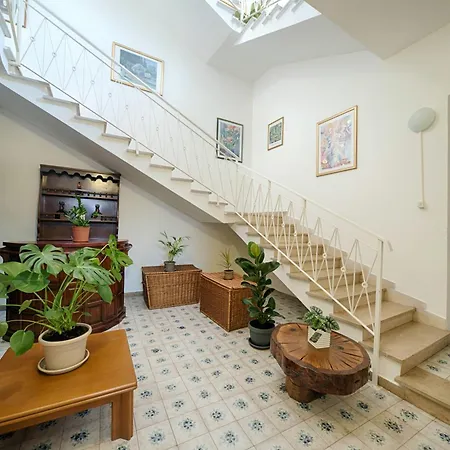 Helichrysum Hospitality 85Mq Relax Nel Centro Di Olbia *