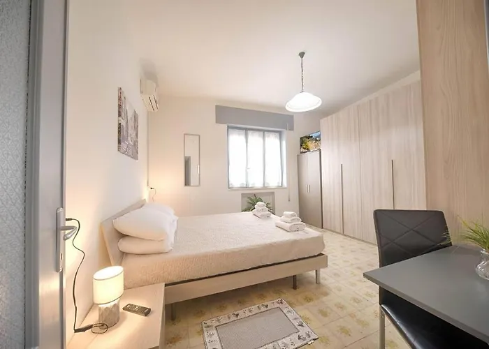 Helichrysum Hospitality 85Mq Relax Nel Centro Di Olbia * Olbia