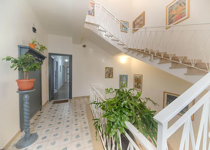 Helichrysum Hospitality 85Mq Relax Nel Centro Di Olbia