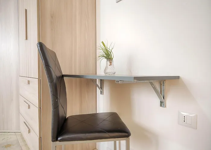 Helichrysum Hospitality 85Mq Relax Nel Centro Di Olbia *