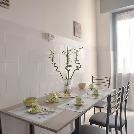 Helichrysum Hospitality 85mq Relax Nel Centro Di * Όλμπια