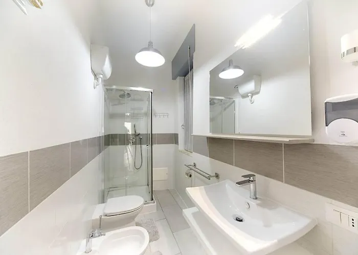 Helichrysum Hospitality 85Mq Relax Nel Centro Di Olbia *