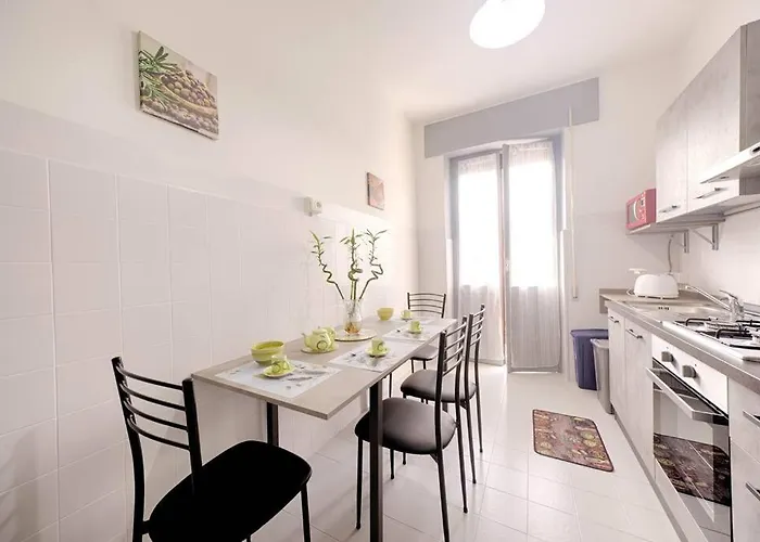 Διαμέρισμα Helichrysum Hospitality 85Mq Relax Nel Centro Di Olbia *