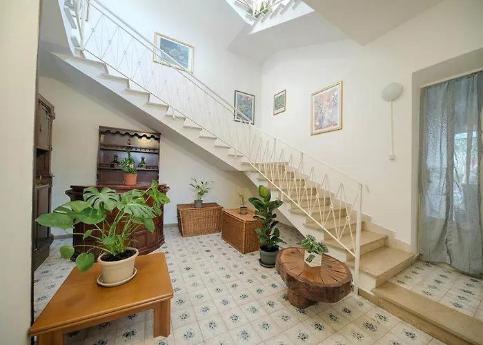 Helichrysum Hospitality 85Mq Relax Nel Centro Di Olbia Apartamento