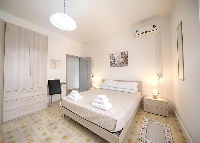 Helichrysum Hospitality 85Mq Relax Nel Centro Di Olbia * Olbia